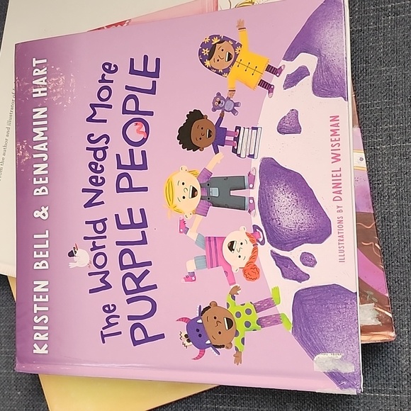 Children's Book Set 4x Purple, Yellow, Pink And White Covers Any Children Level - Picture 2 of 8